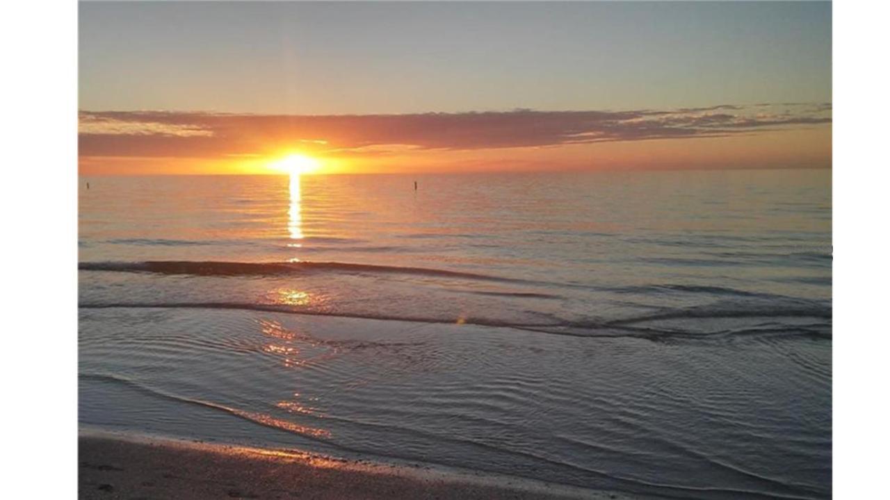 The Beach On Longboat Key Bagian luar foto